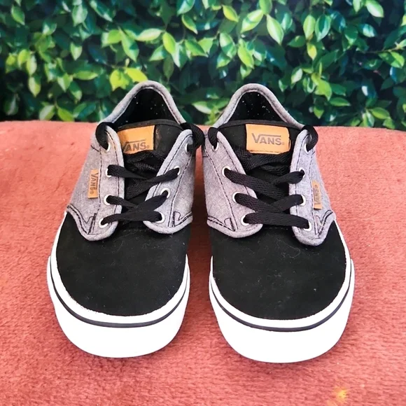 Kids Black and Grey Vans - Picture 1 of 6